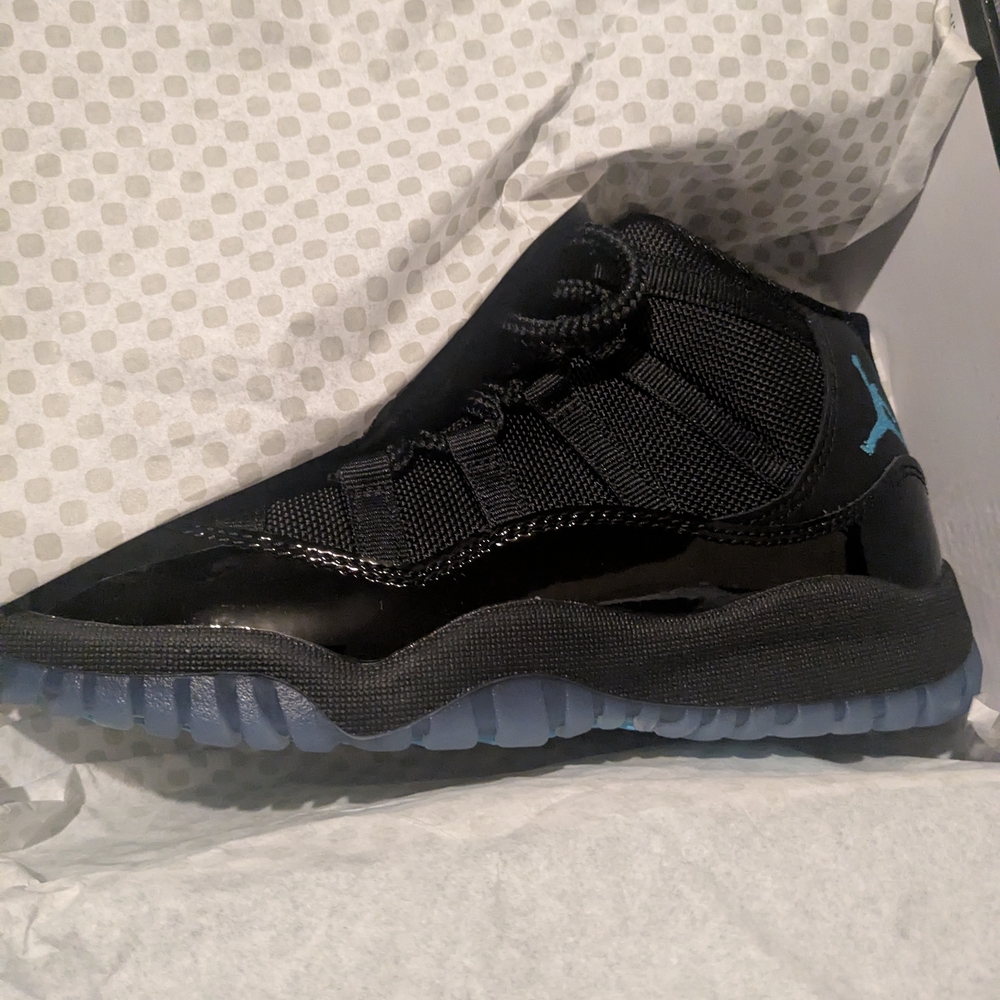 Jordan Kids Black and Light Blue Sneakers